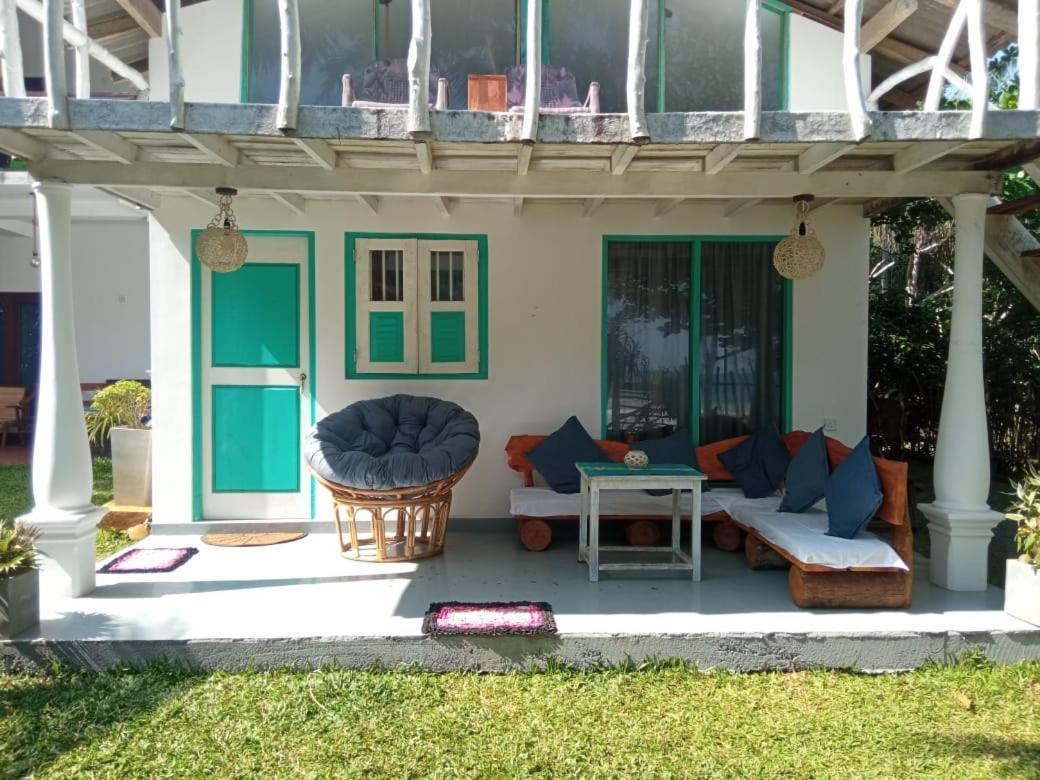 Beach House Kalukatiya - Family Villa, Seaview Room, Garden Room Dikwella Dış mekan fotoğraf