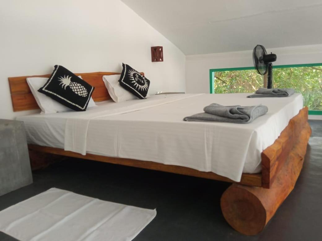 Beach House Kalukatiya - Family Villa, Seaview Room, Garden Room Dikwella Dış mekan fotoğraf