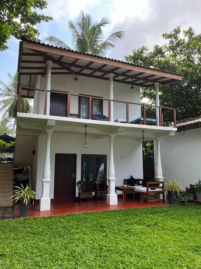 Beach House Kalukatiya - Family Villa, Seaview Room, Garden Room Dikwella Dış mekan fotoğraf